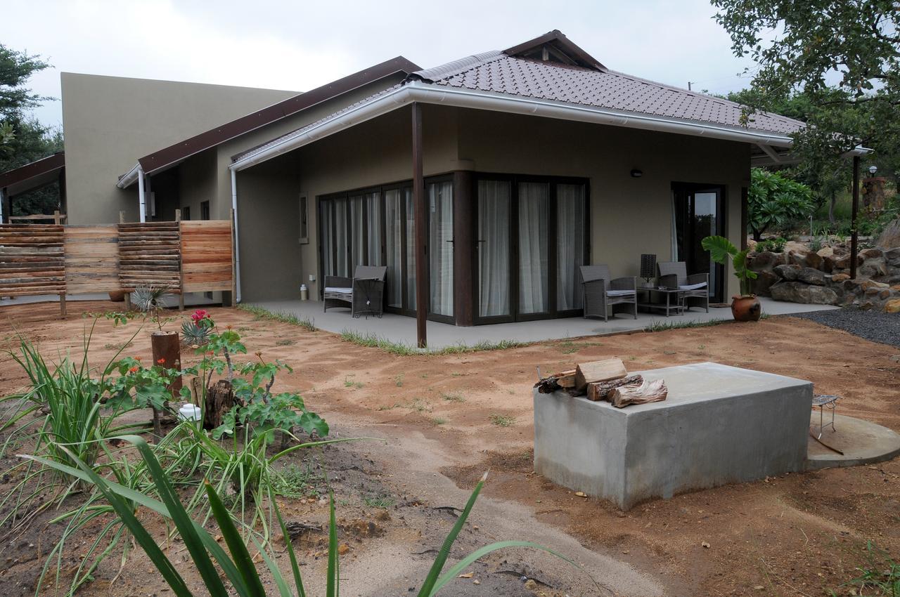 Ukuthula Cottages Kampersrus AH エクステリア 写真