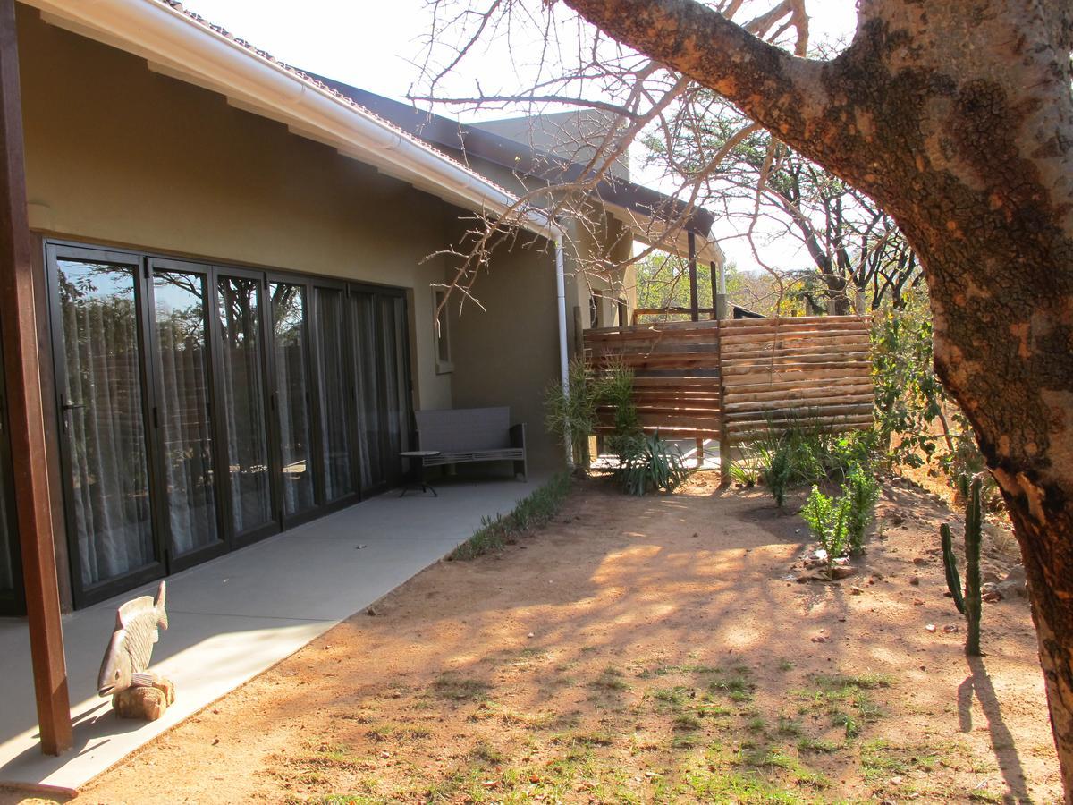 Ukuthula Cottages Kampersrus AH エクステリア 写真